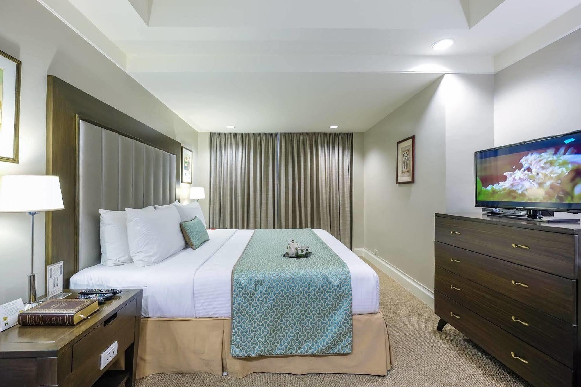 Somerset Millennium Makati Makati City Exterior foto